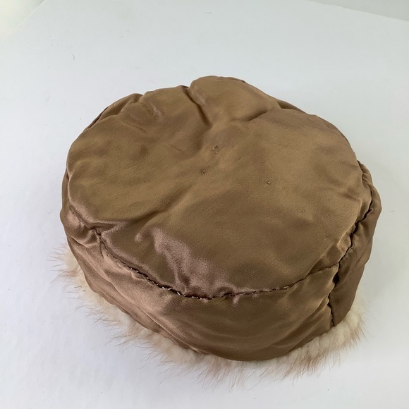 Vintage Fur Pill Box hat cream / tan size OS EUC - Picture 6 of 13